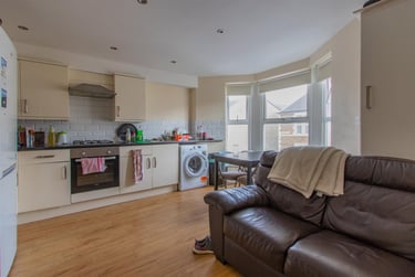 3 bed house, Mackintosh Place, Cathays, Cardiff, CF244RP - Image 1